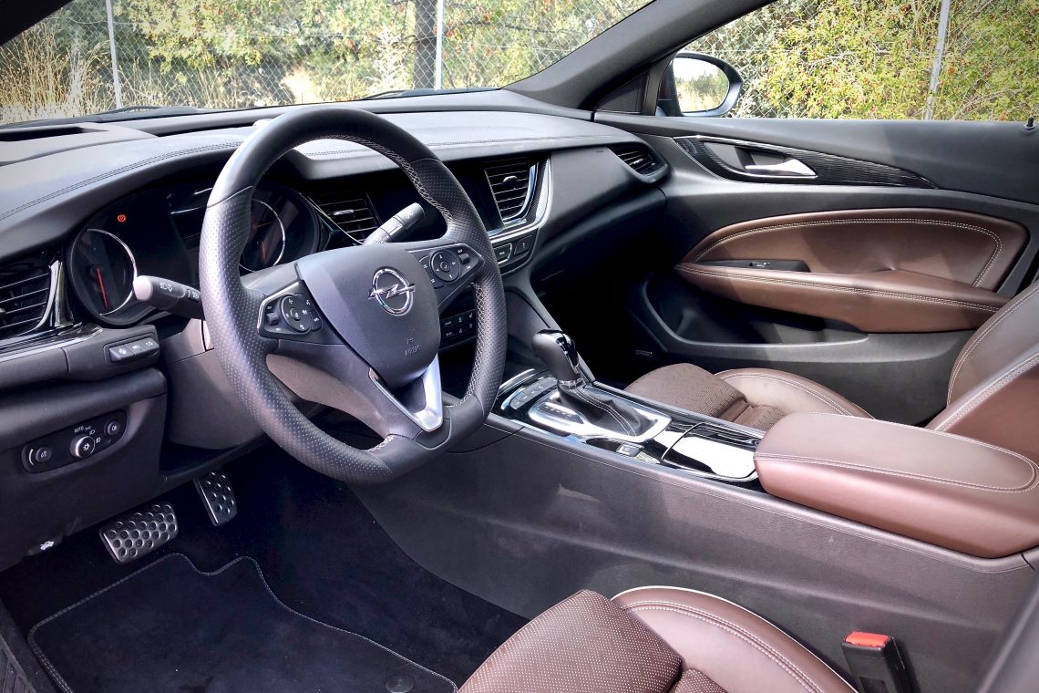 Interior 1140x760 - Opel Insignia Grand Sport 1.6 CDTI 136 CV