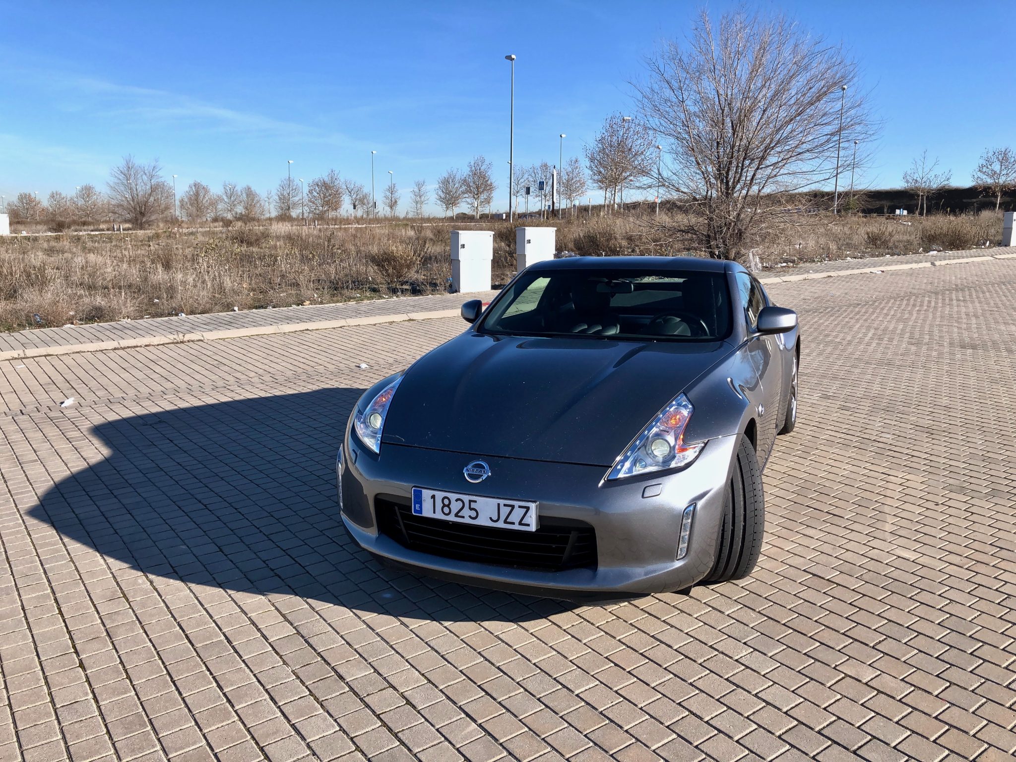 Frontal lateral izquierdo Nissan 370z GT