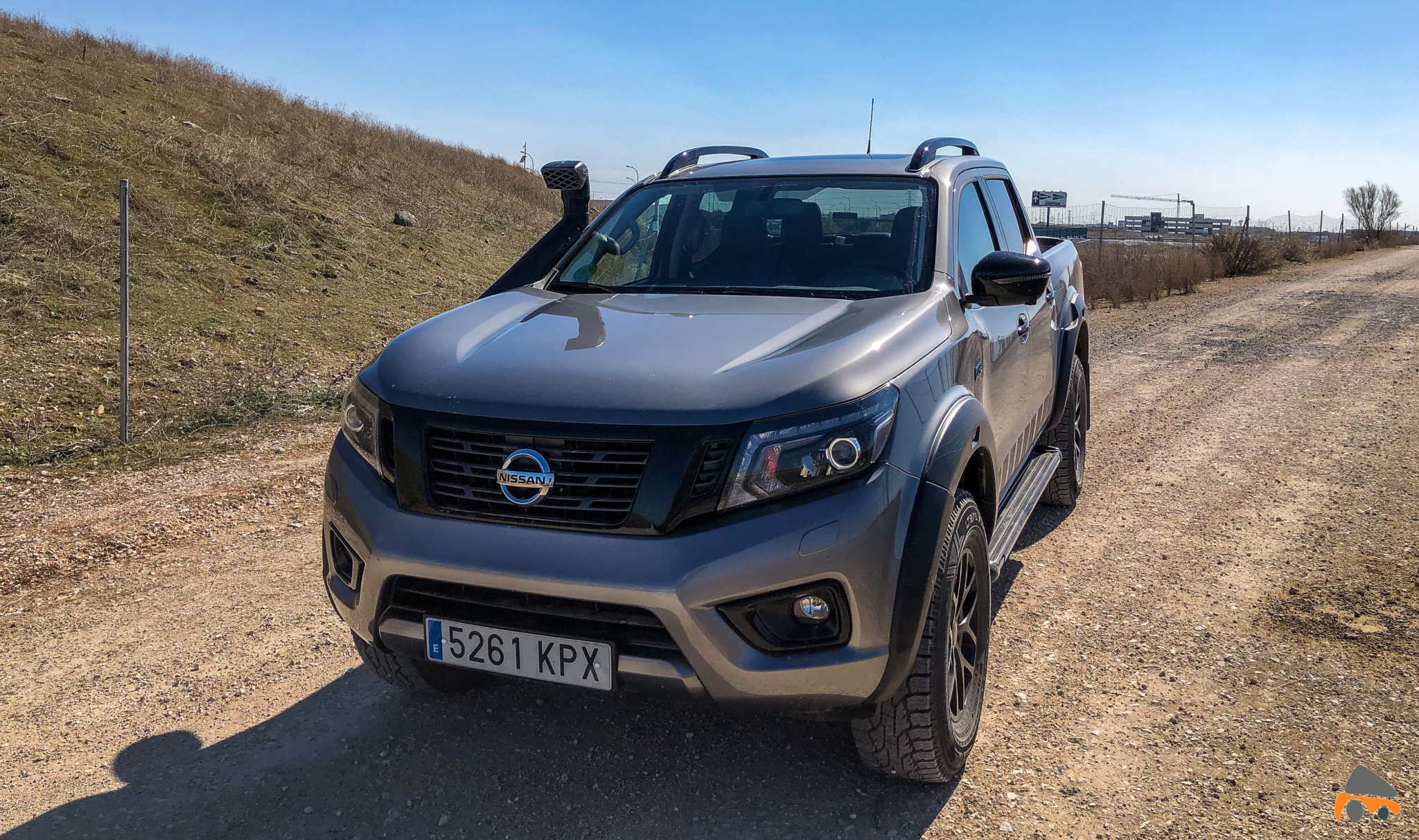 Saca la aseguranza Electricista picnic El Nissan Navara Off Roader AT32 es un auténtico todoterreno - Sensaciones  al volante