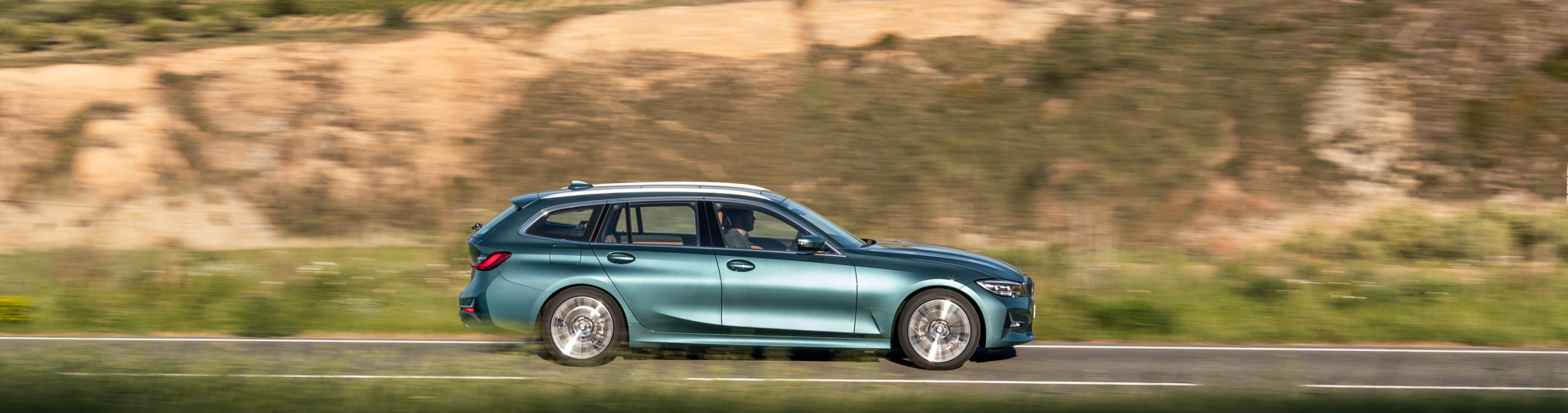 P90352642 highRes - BMW Serie 3 Touring 2019: un familiar más grande cargado de tecnología