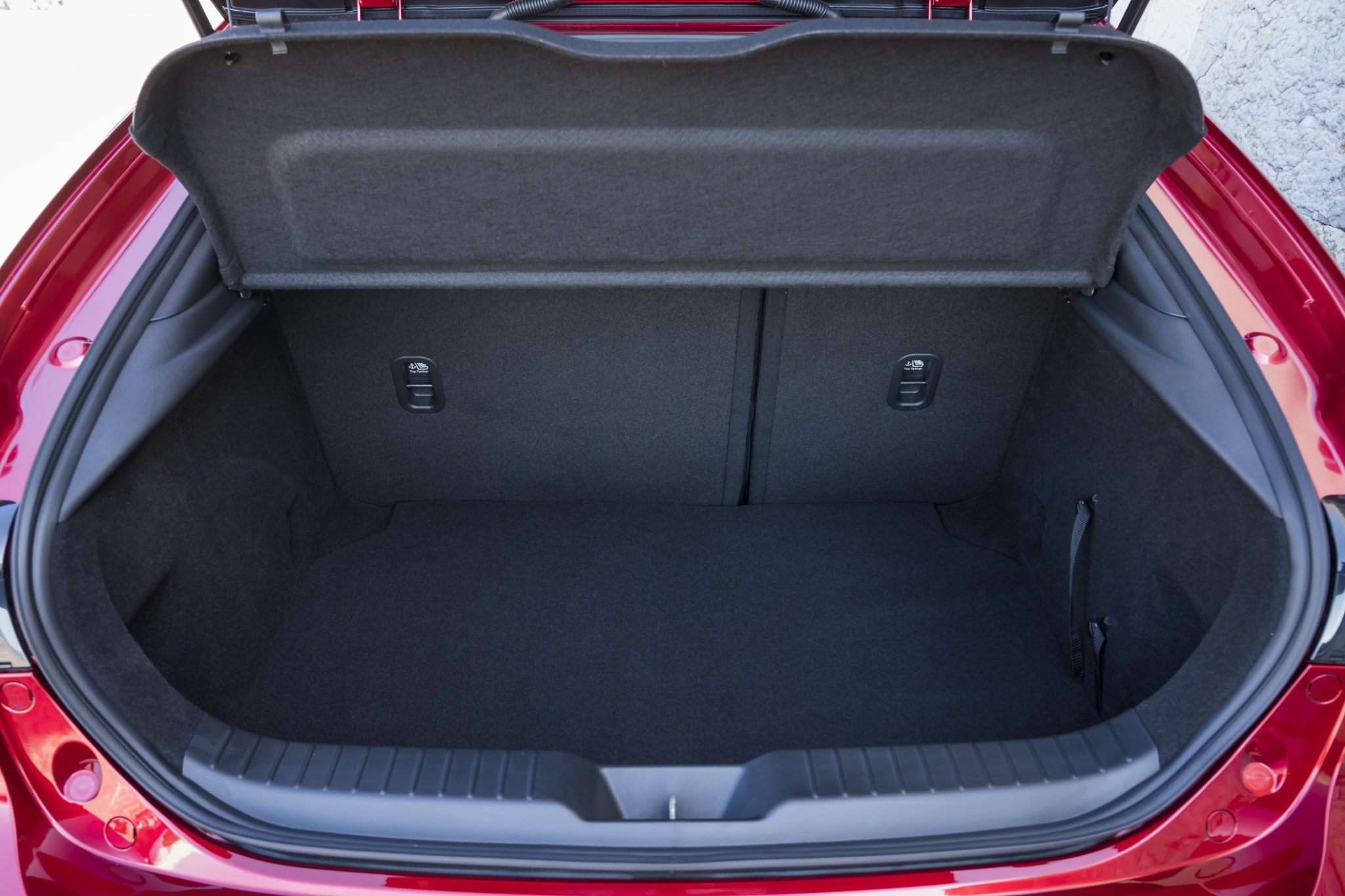 Mazda3 HB SoulRedCrystal Detail 17 - Nuevo Mazda3: Un compacto deportivo con tecnología Mild-Hybrid