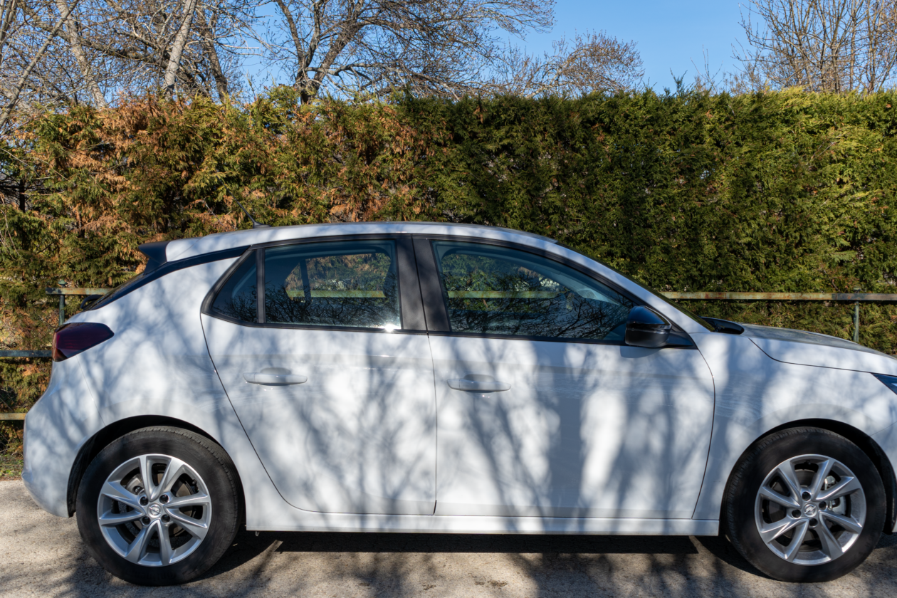 Lateral derecho Opel Corsa Edition 2020 1260x840 - Opel Corsa 2020: Un utilitario para tenerlo muy en cuenta