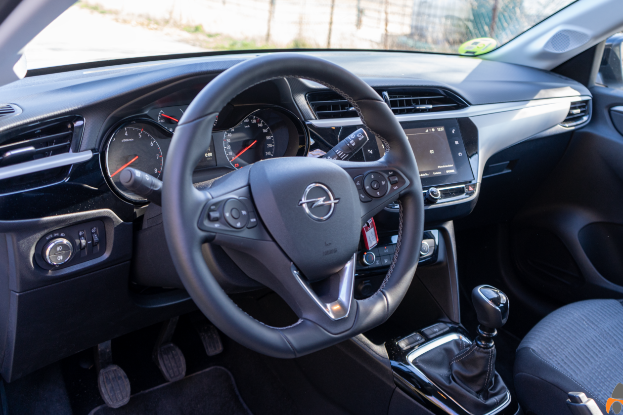 Salpicadero vista izquierda Opel Corsa Edition 2020 1260x840 - Opel Corsa 2020: Un utilitario para tenerlo muy en cuenta