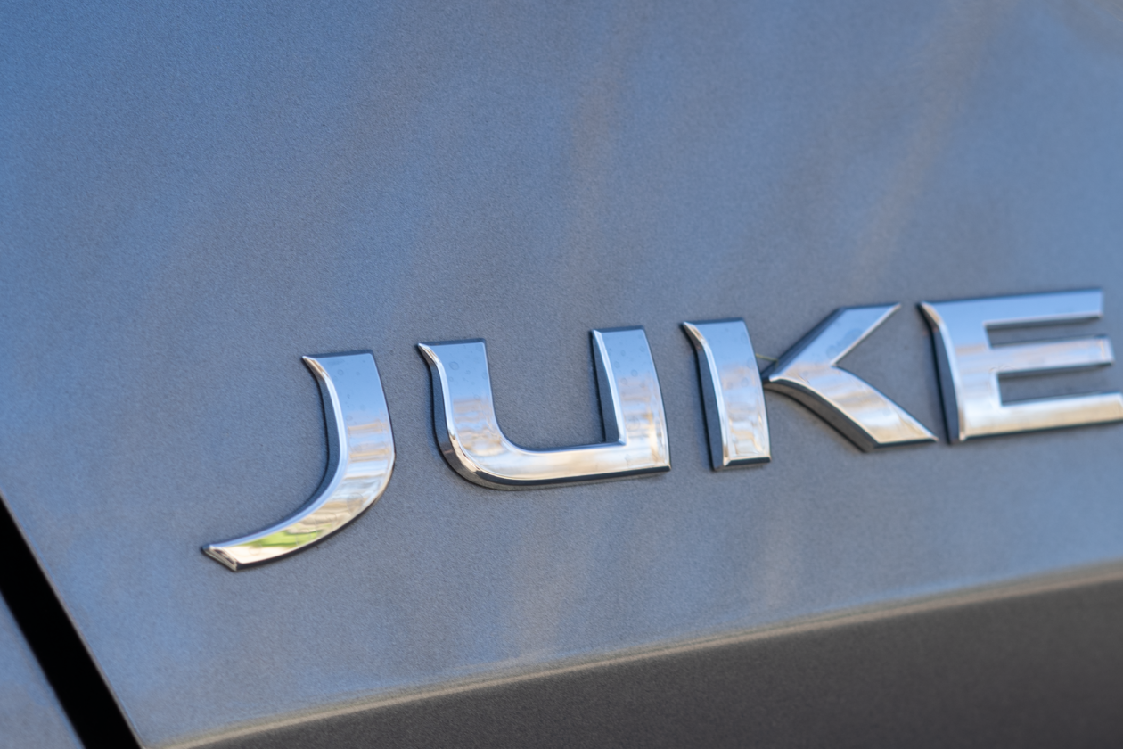 Logo Juke Nissan Juke 2020 1260x840 - Nissan Juke 2020: El SUV que te saca una sonrisa