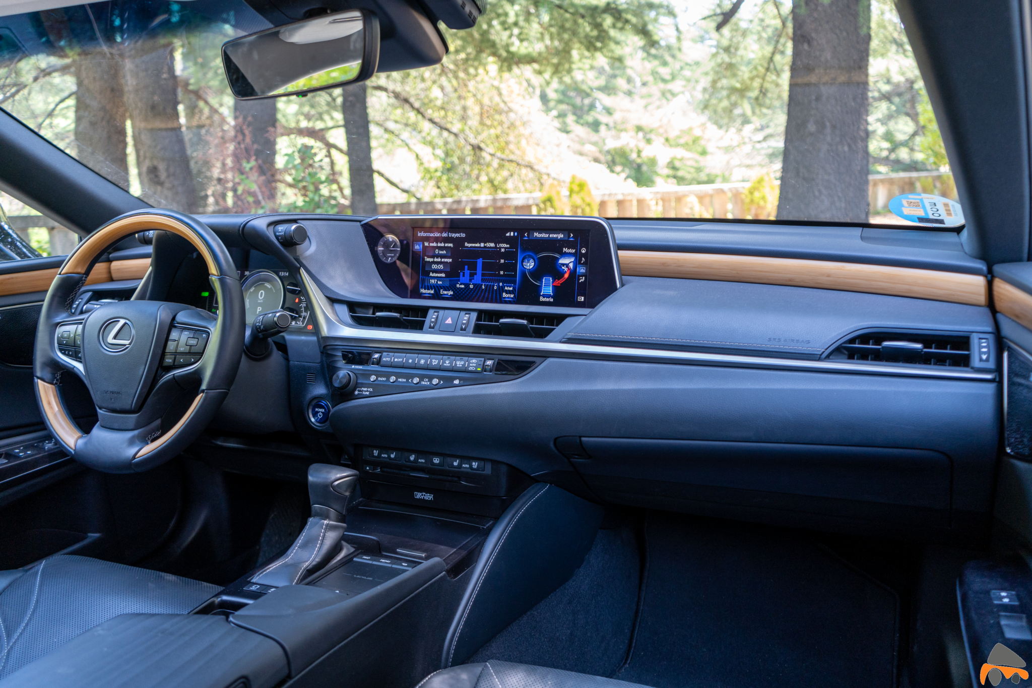 Salpicadero vista derecha trasera completo Lexus ES 300h - Prueba Lexus ES 300h Luxury: Una berlina exclusiva y ecológica