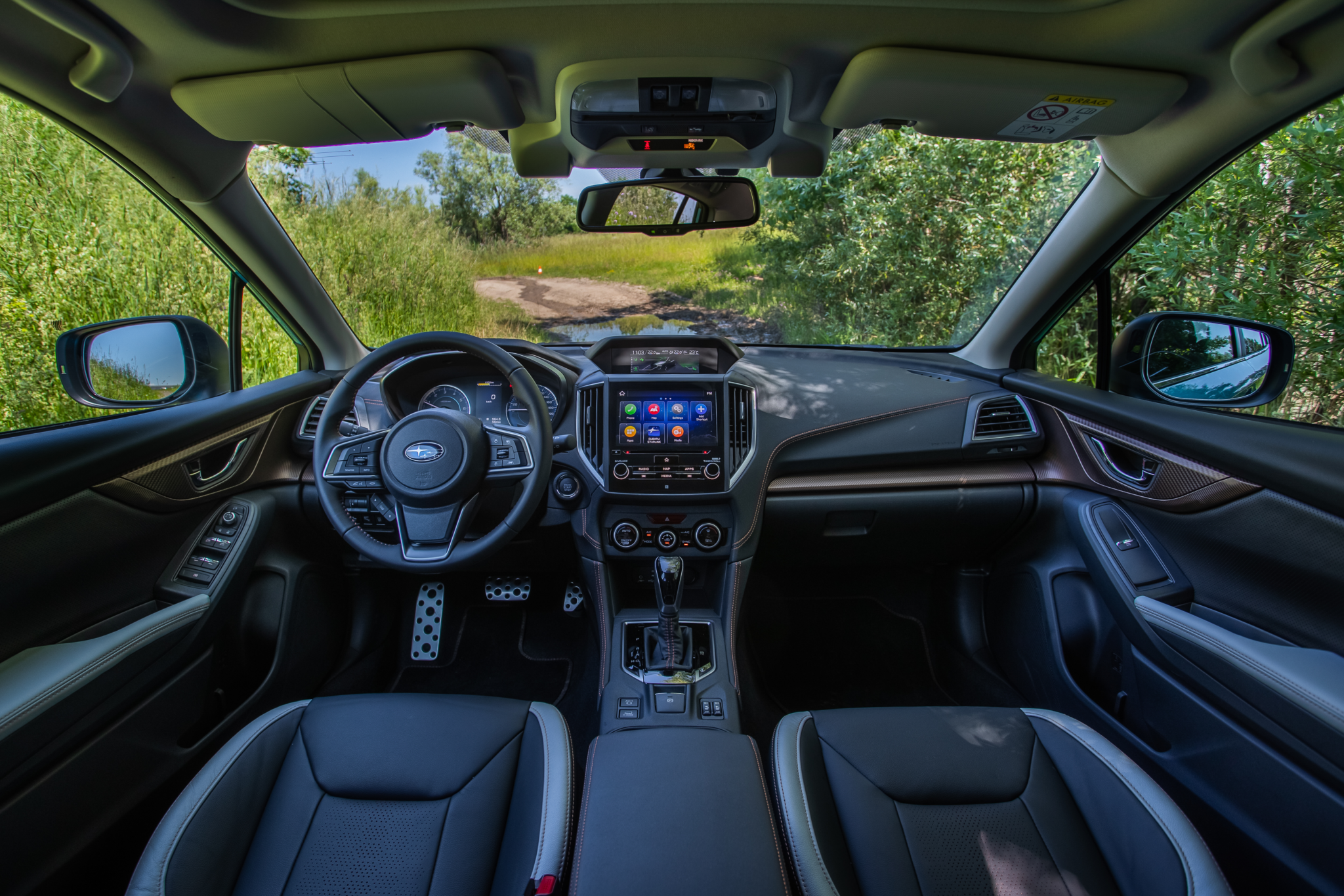Salpicadero vista frontal completo Subaru XV Hybrid - Prueba Subaru XV Eco Hybrid 2020: Un SUV híbrido, económico y con grandes cualidades off-road