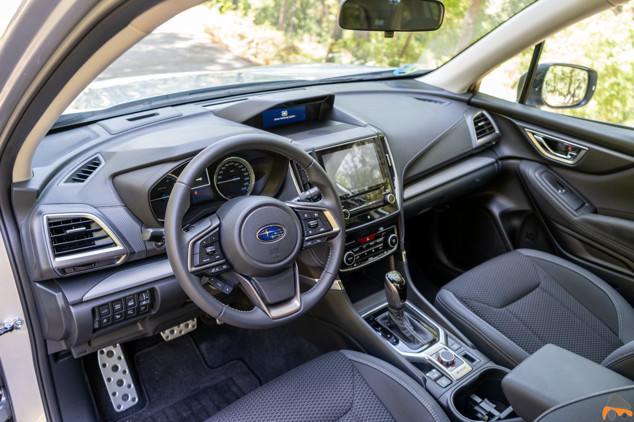 Salpicadero vista izquierda completo Subaru Forester Hybrid - Prueba Subaru Forester Eco Hybrid 2020: Todo un auténtico todoterreno