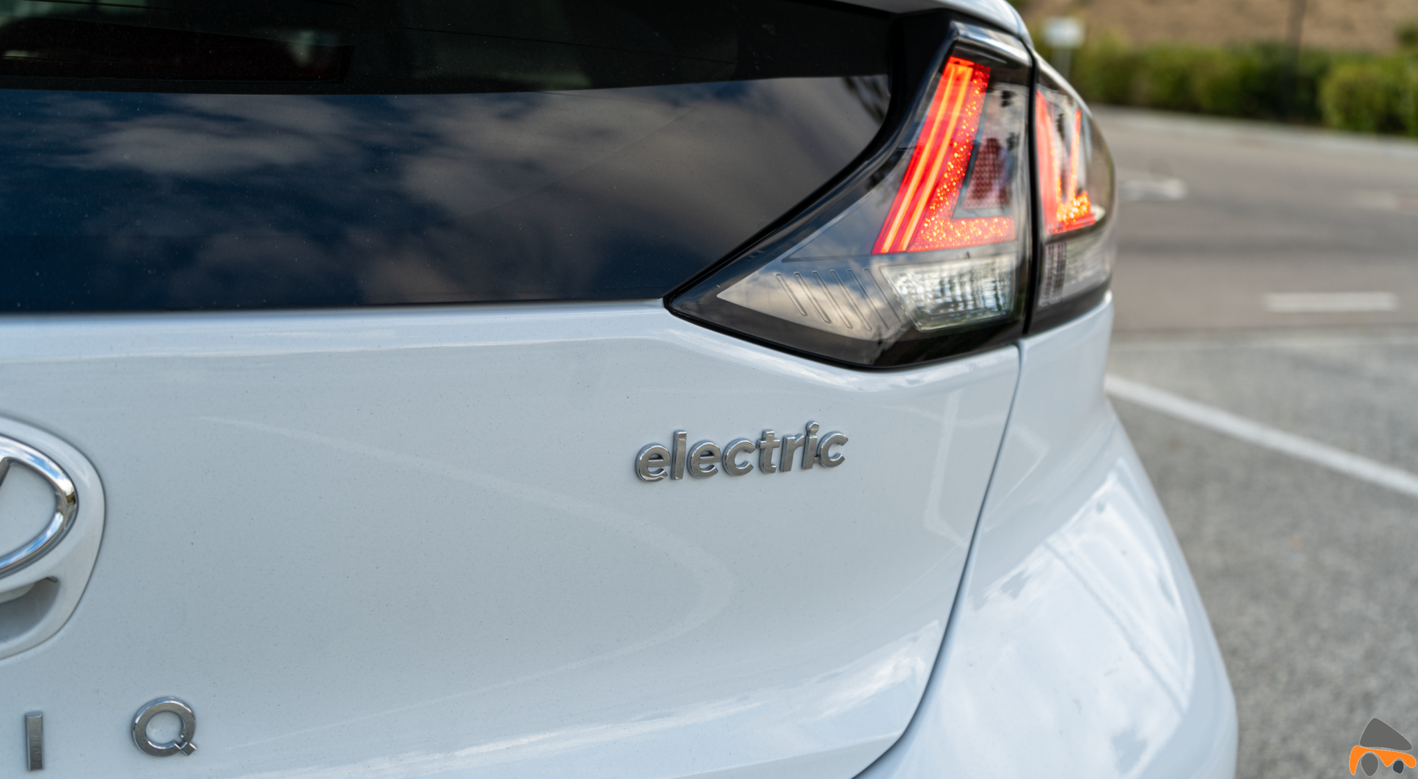 Logo electric Hyundai Ioniq EV