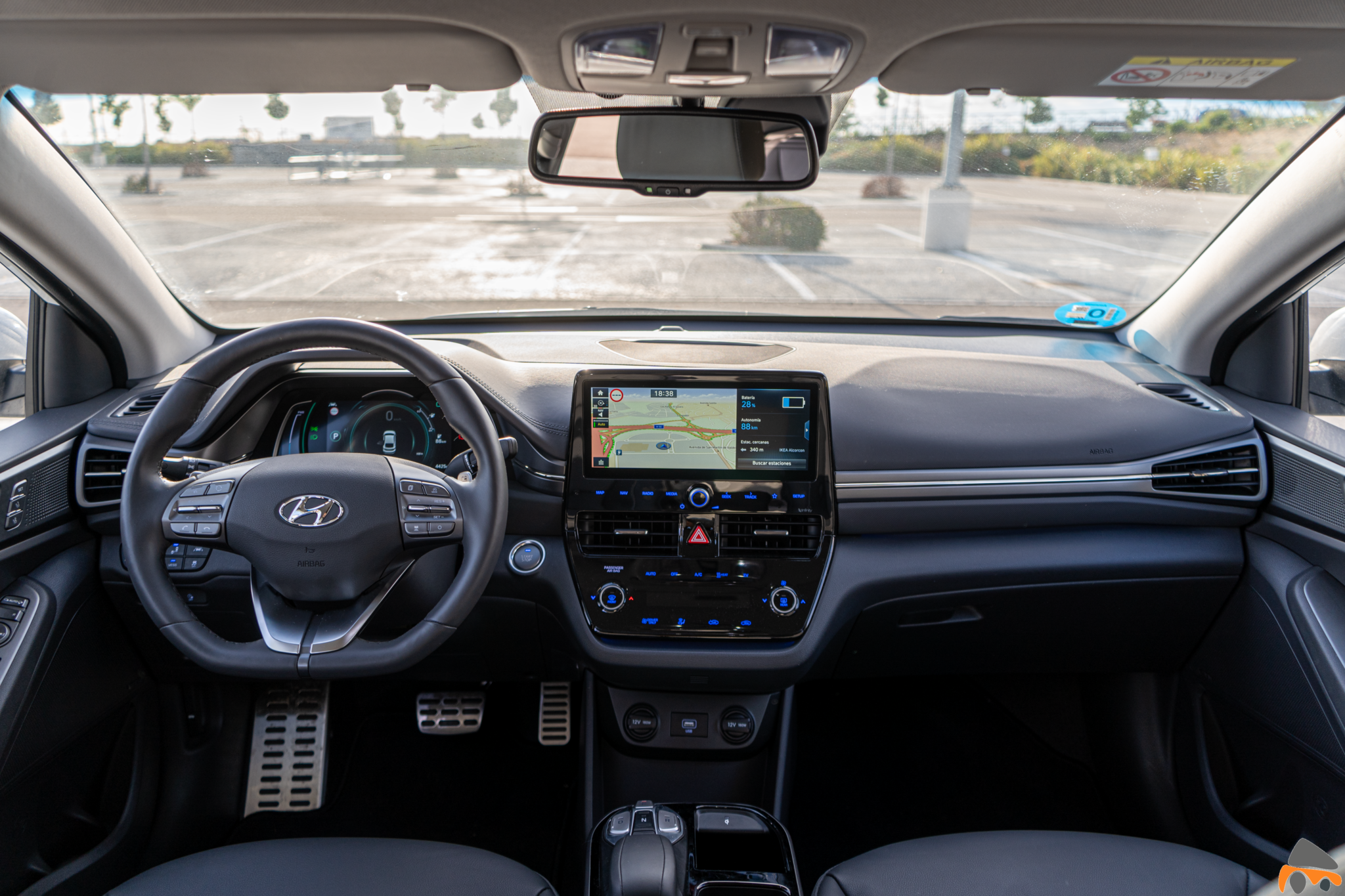 Salpicadero vista frontal Hyundai Ioniq Electrico - Prueba Hyundai Ioniq EV 2020: Un referente para la movilidad eléctrica