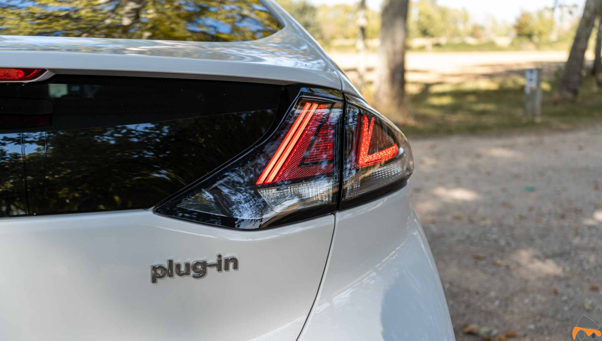 Logo Plug in Hybrid Hyundai Ioniq PHEV - Prueba Hyundai Ioniq PHEV 2020: ¿El mejor híbrido enchufable?