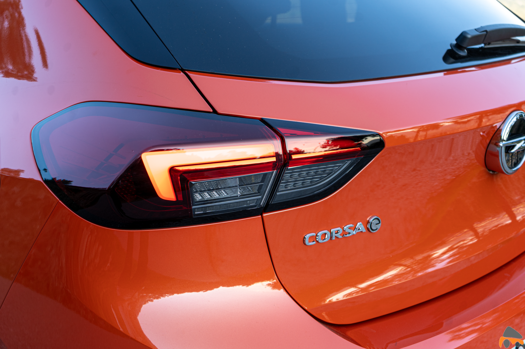Logo corsa e 2 Opel Corsa e - Prueba Opel Corsa-e 2020: El primer coche eléctrico de Opel tiene 136 CV y 280 km reales de autonomía