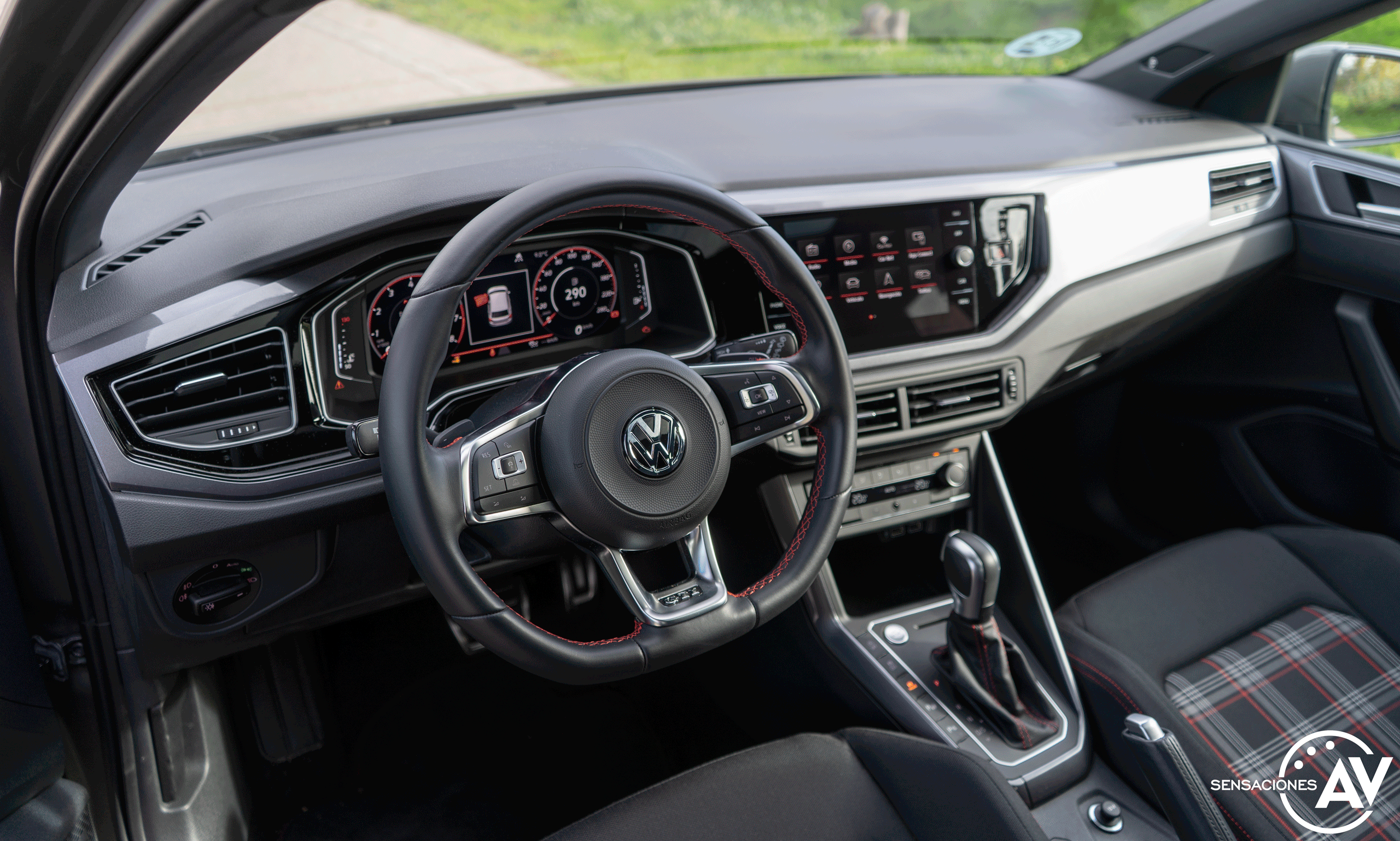Salpicadero vista lateral izquierdo Volkswagen polo gti - Prueba Volkswagen Polo GTI: 200 CV de pura diversión