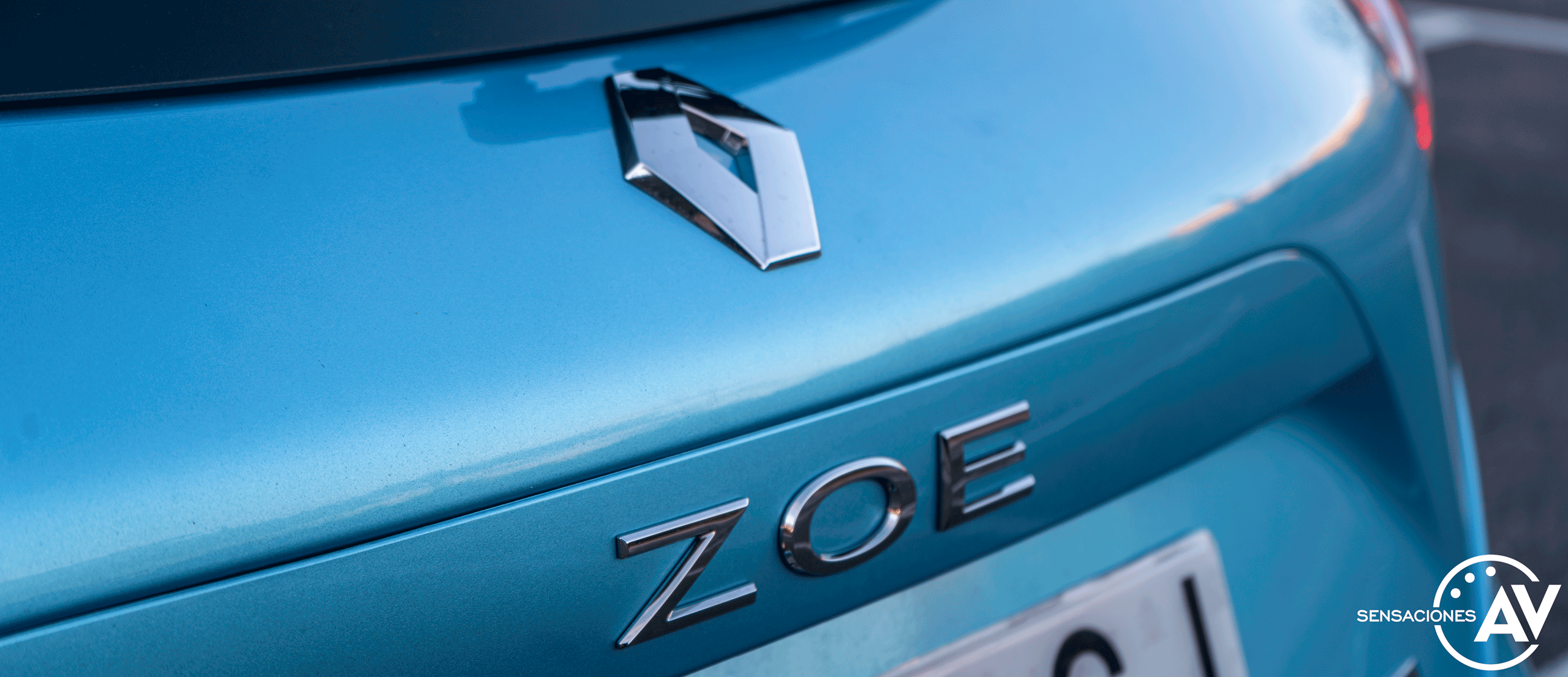 Frontal lateral izquierdo Renault Zoe Zen R135 50 kWh