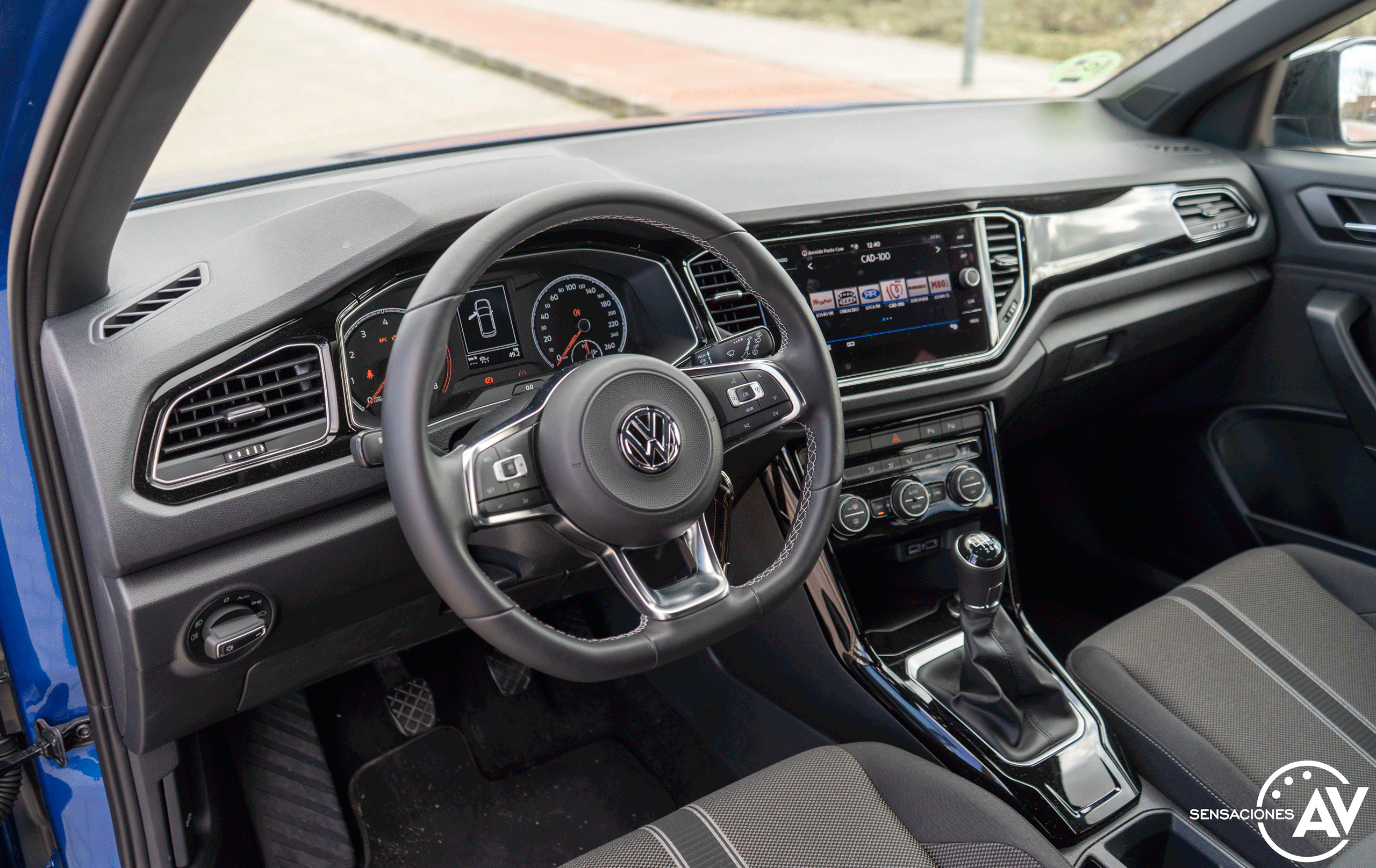 Salpicadero vista izquierda Volkswagen T-Roc Advance Style 110 CV