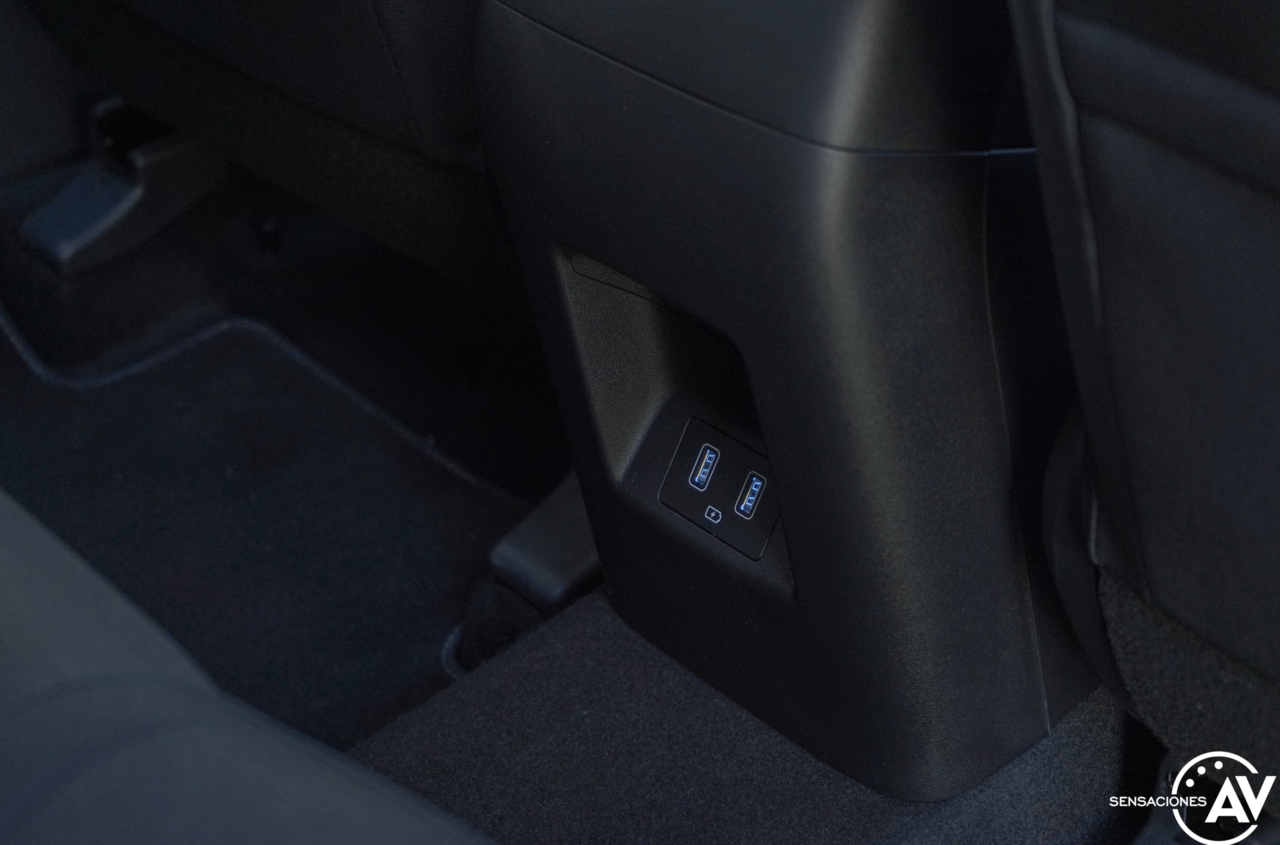 Consola trasera Hyundai Tucson 2020 1280x845 - Prueba Hyundai Tucson 2021 MHEV MAXX: Mucho más que un nuevo diseño