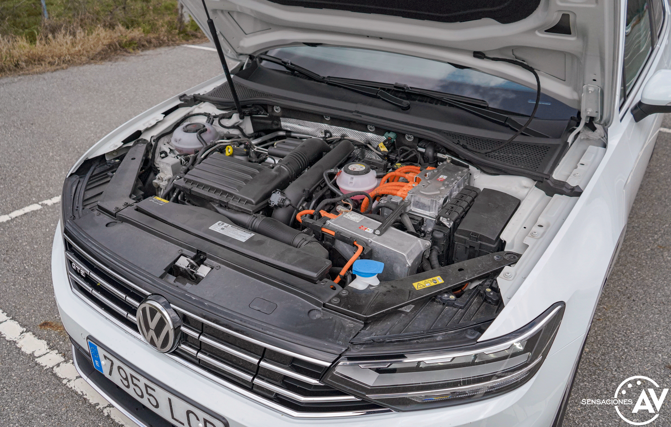 Motor Volkswagen Passat GTE - Prueba Volkswagen Passat GTE 2021: Un coche casi perfecto en peligro de extinción