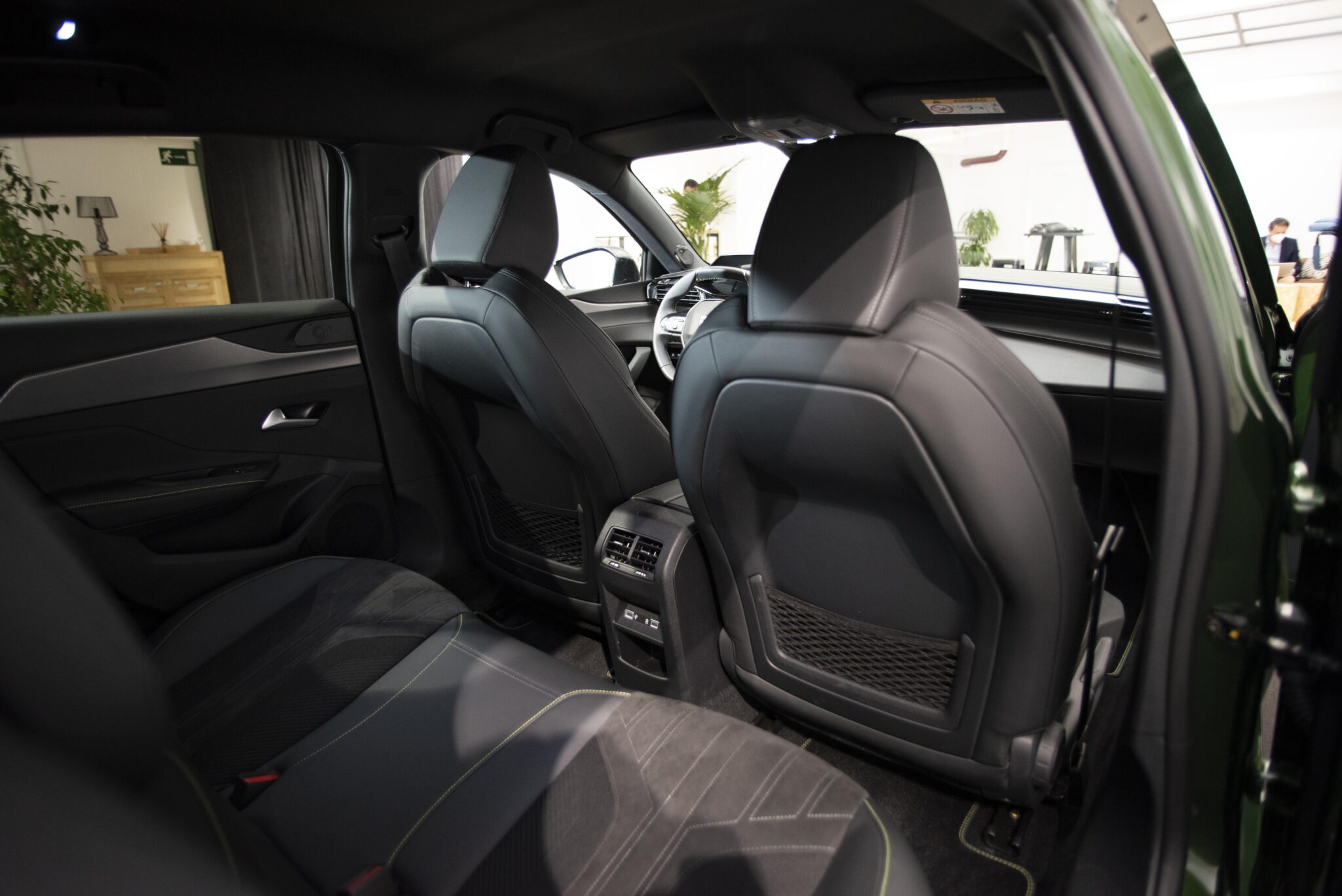 espacio interior nuevo Peugeot 308 2021