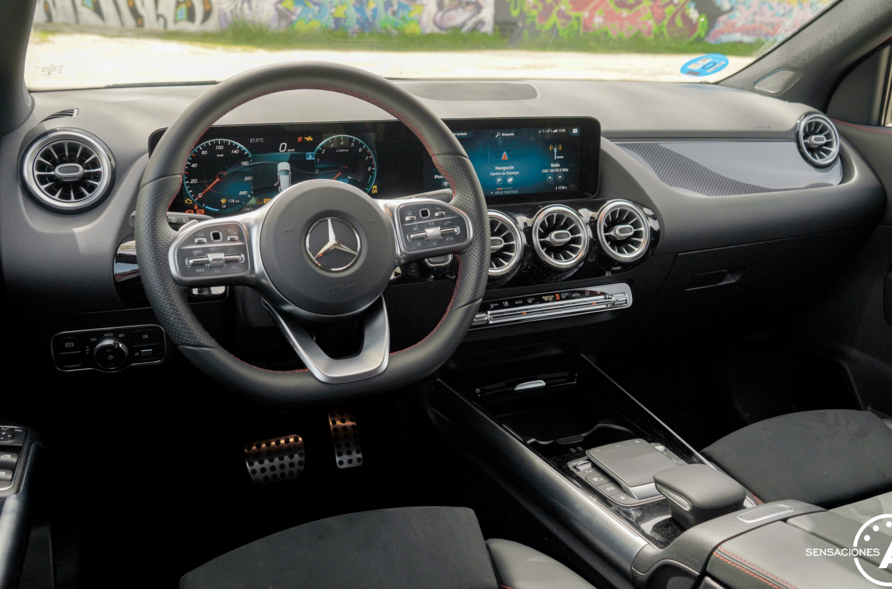 Salpicadero vista trasera izquierdo Mercedes GLA 250e PHEV 1280x845 - Prueba Mercedes-Benz GLA 250 e: Una gran evolución
