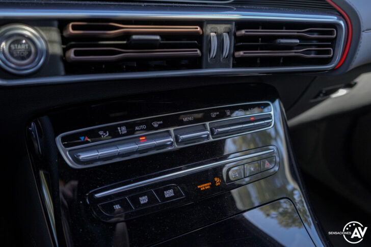 Mandos climatizador Mercedes EQC 728x485 - Prueba Mercedes-Benz EQC 400 4Matic: El SUV eléctrico de Mercedes que destaca por su confort y por su tecnología