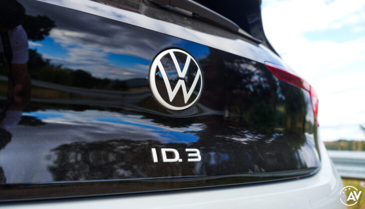 Insignias maletero Volkswagen ID3 728x418 - Prueba Volkswagen ID.3 Pro 2021: Una nueva era eléctrica