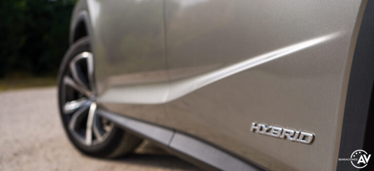Logo Hybrid Lexus RXL 728x334 - Prueba Lexus RX 450hL Executive 2021: ¿El SUV de lujo más cómodo con 7 plazas?