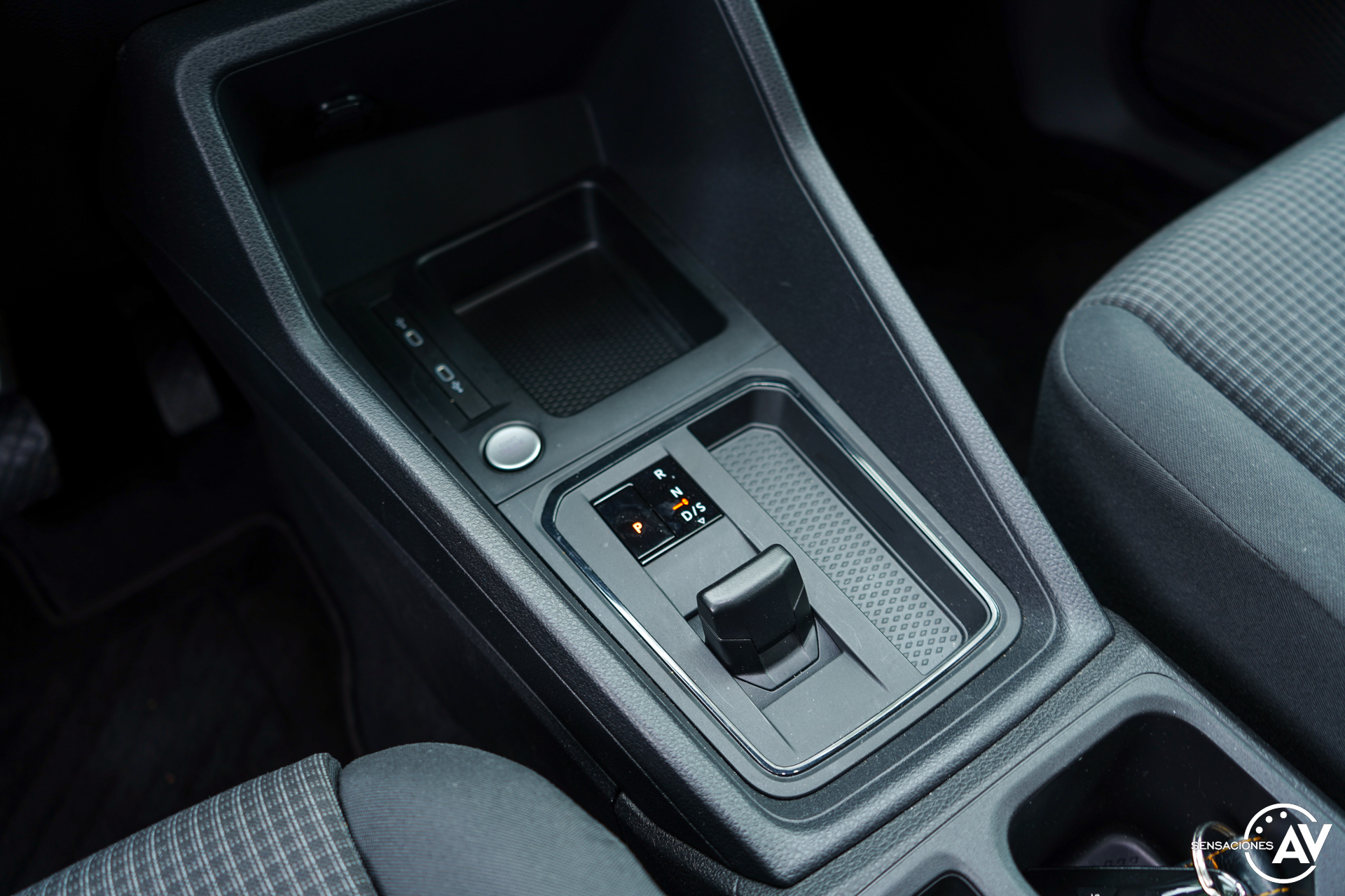Consola central Volkswagen Caddy Outdoor - Prueba del nuevo Volkswagen Caddy Outdoor 2021: Un auténtico referente