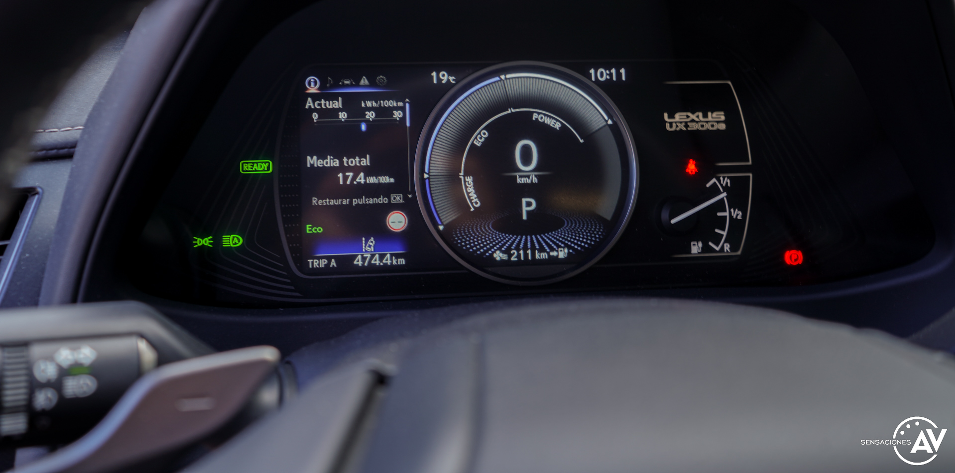 Tacometro Lexus UX 300e - Prueba Lexus UX 300e Business: Lujo, confort, garantía y electricidad todo en uno